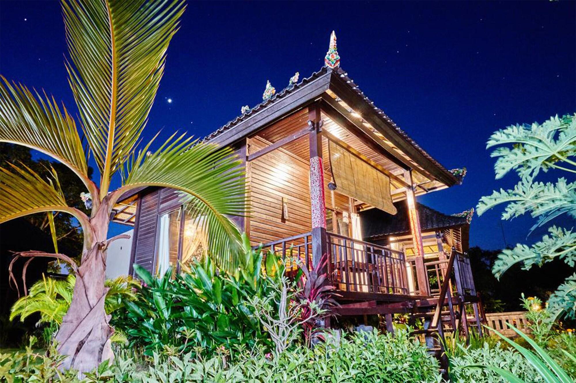 Hotel Sunrise Ocean Hut's Lembongan Extérieur photo