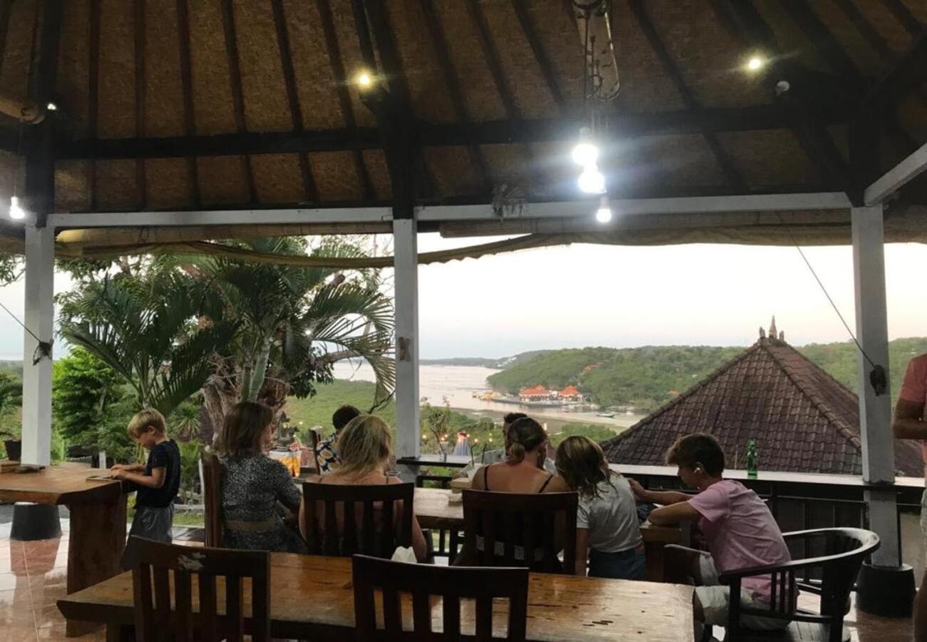 Hotel Sunrise Ocean Hut's Lembongan Extérieur photo