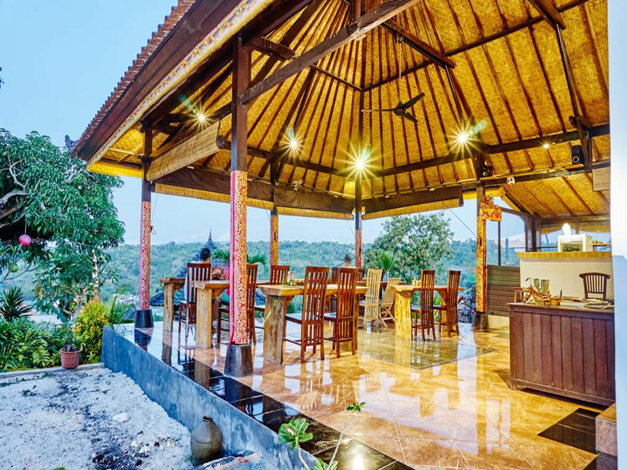Hotel Sunrise Ocean Hut's Lembongan Extérieur photo